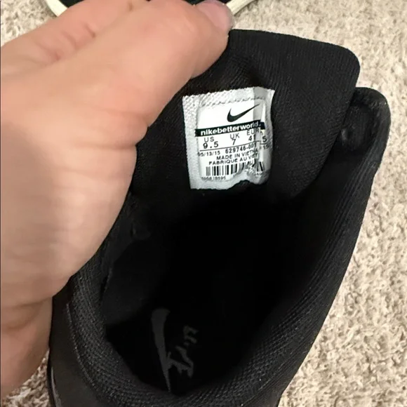 Nike Women's ForceHigh-Top Sneakers - Picture 3 of 4